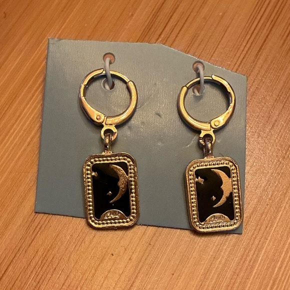Beautiful pair of moon  earrings!  
Brand New! - Picture 2 of 2